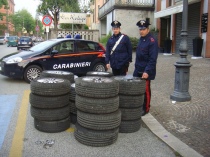 I due Carabinieri con la refurtiva